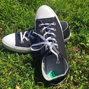 NEW black converse!